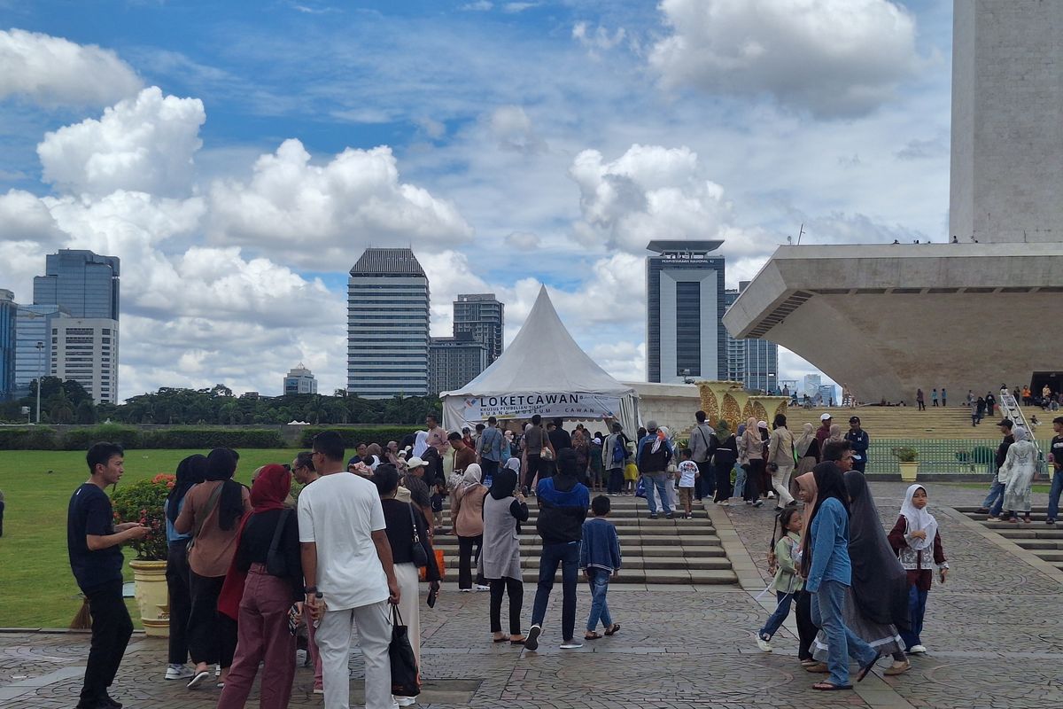 Lebaran di Monas Lebaran di Monas