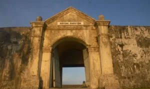 Jelajah Benteng Duurstede, Ikon Bersejarah di Pulau Saparua Jelajah Benteng Duurstede, Ikon Bersejarah di Pulau Saparua